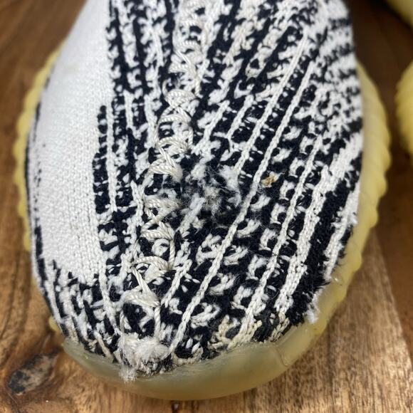 Adidas Yeezy Boost 350 V2 Low Zebra Mens Black And White Size 13 Shoes CP9654 - Picture 5 of 11